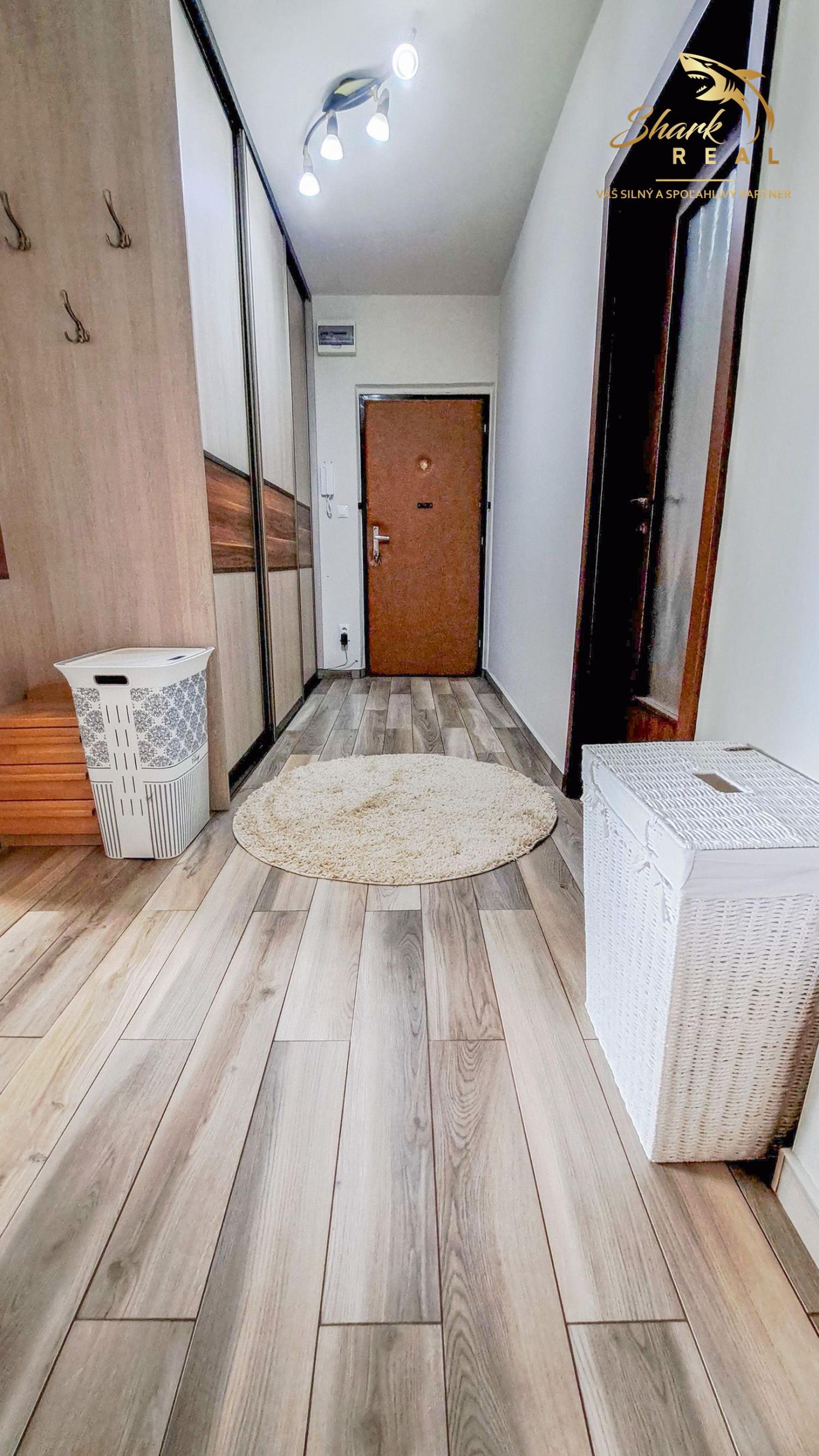 Zariadený 3 izbový byt - JUH