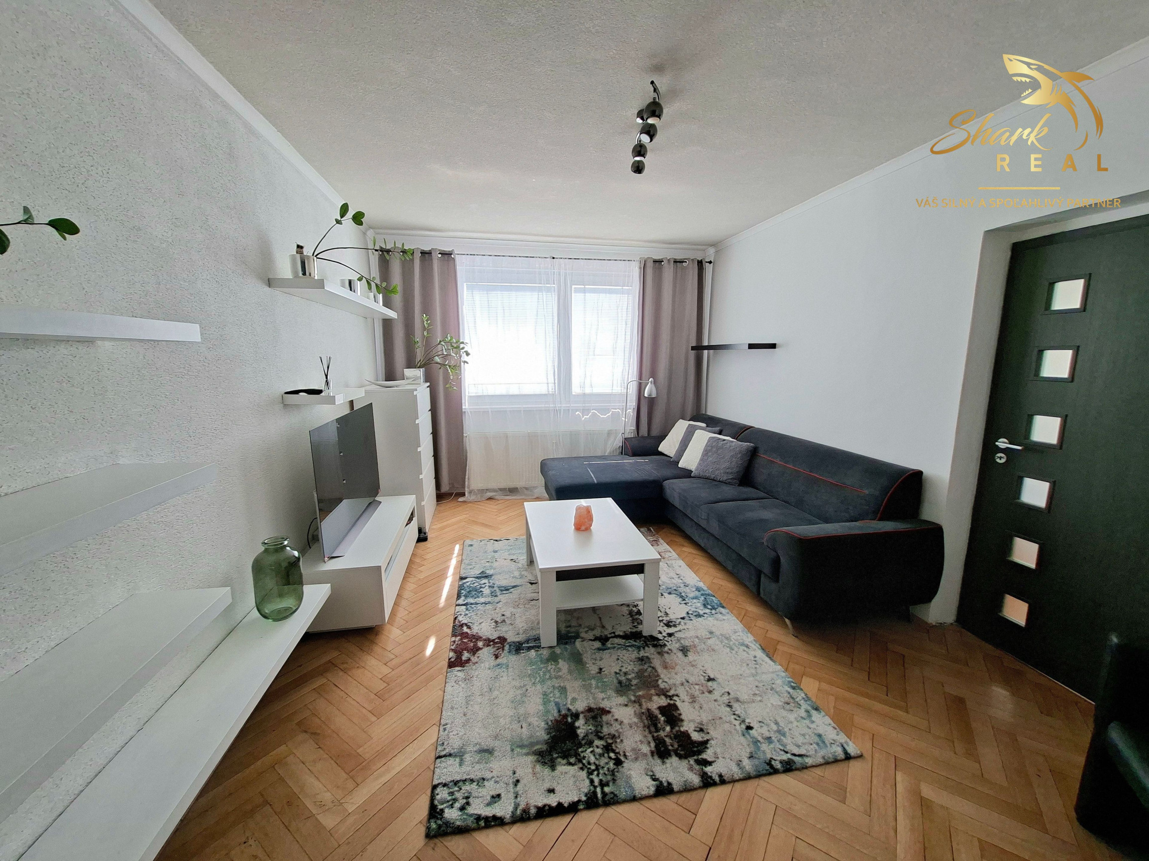 TOP PONUKA! 2 izbový byt v centre