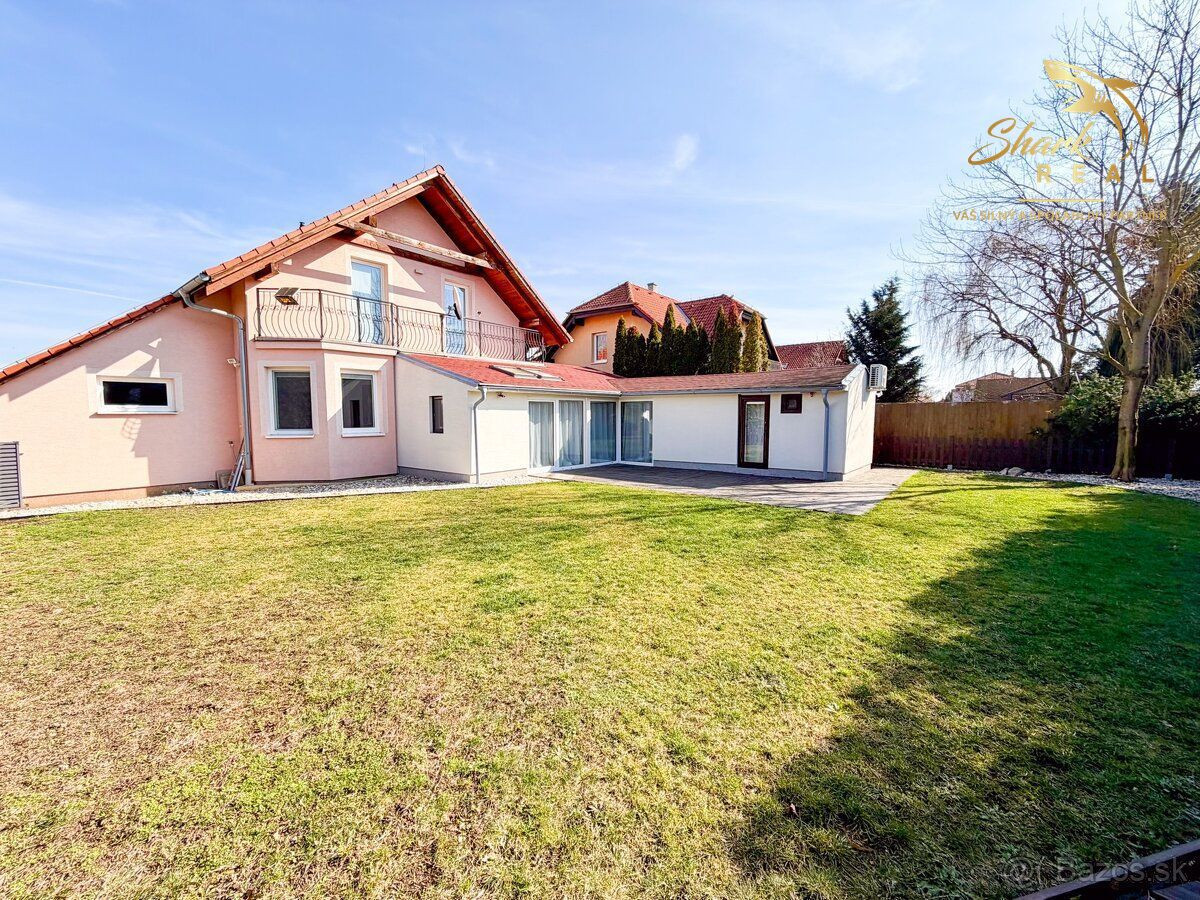 Priestranný 6izbový rodinný dom