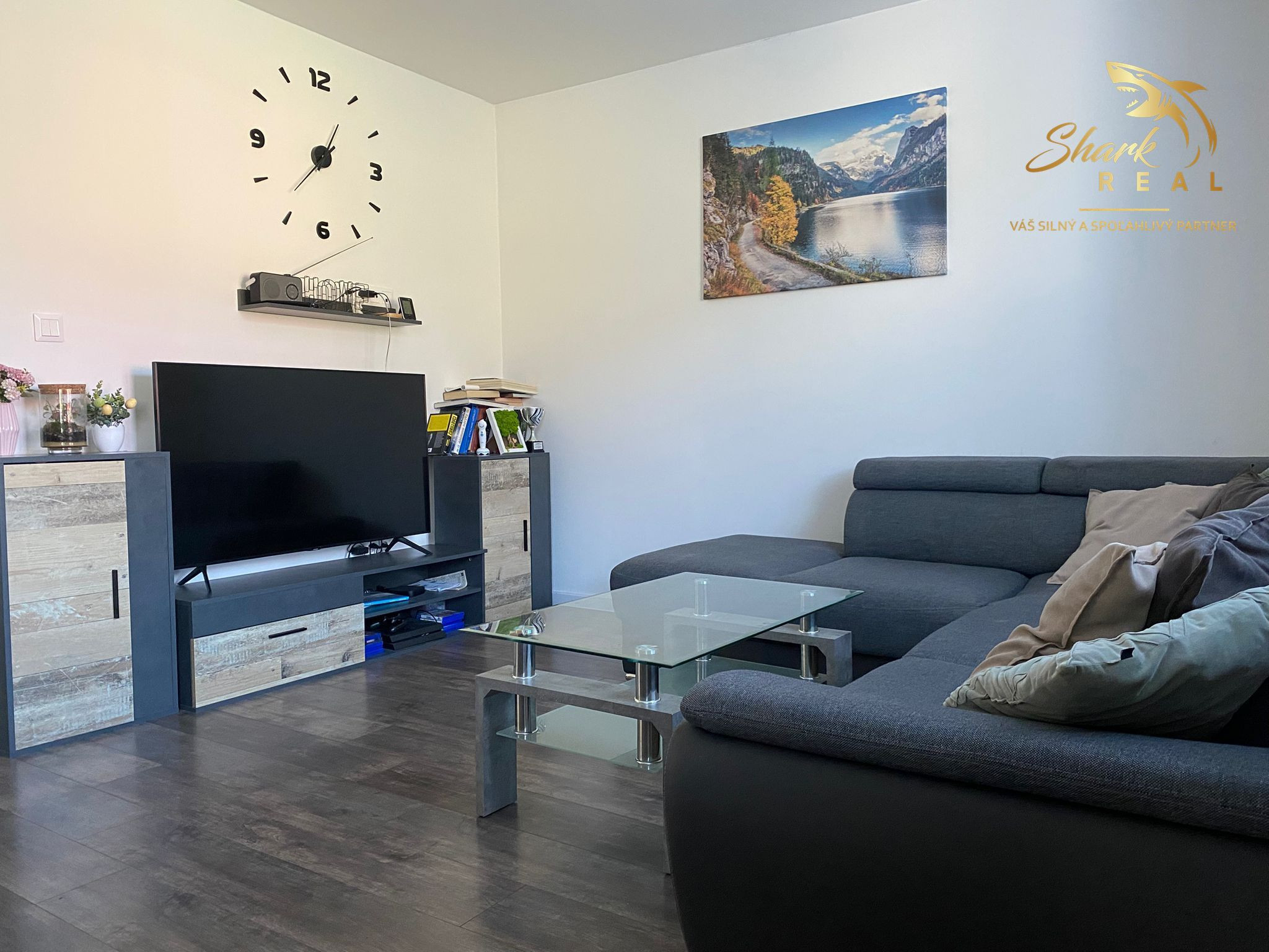 Na predaj 3 - izbový byt kompletne zariadený