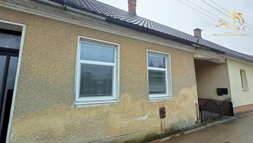 Dva rodinné domy na predaj v centre Žarnovice