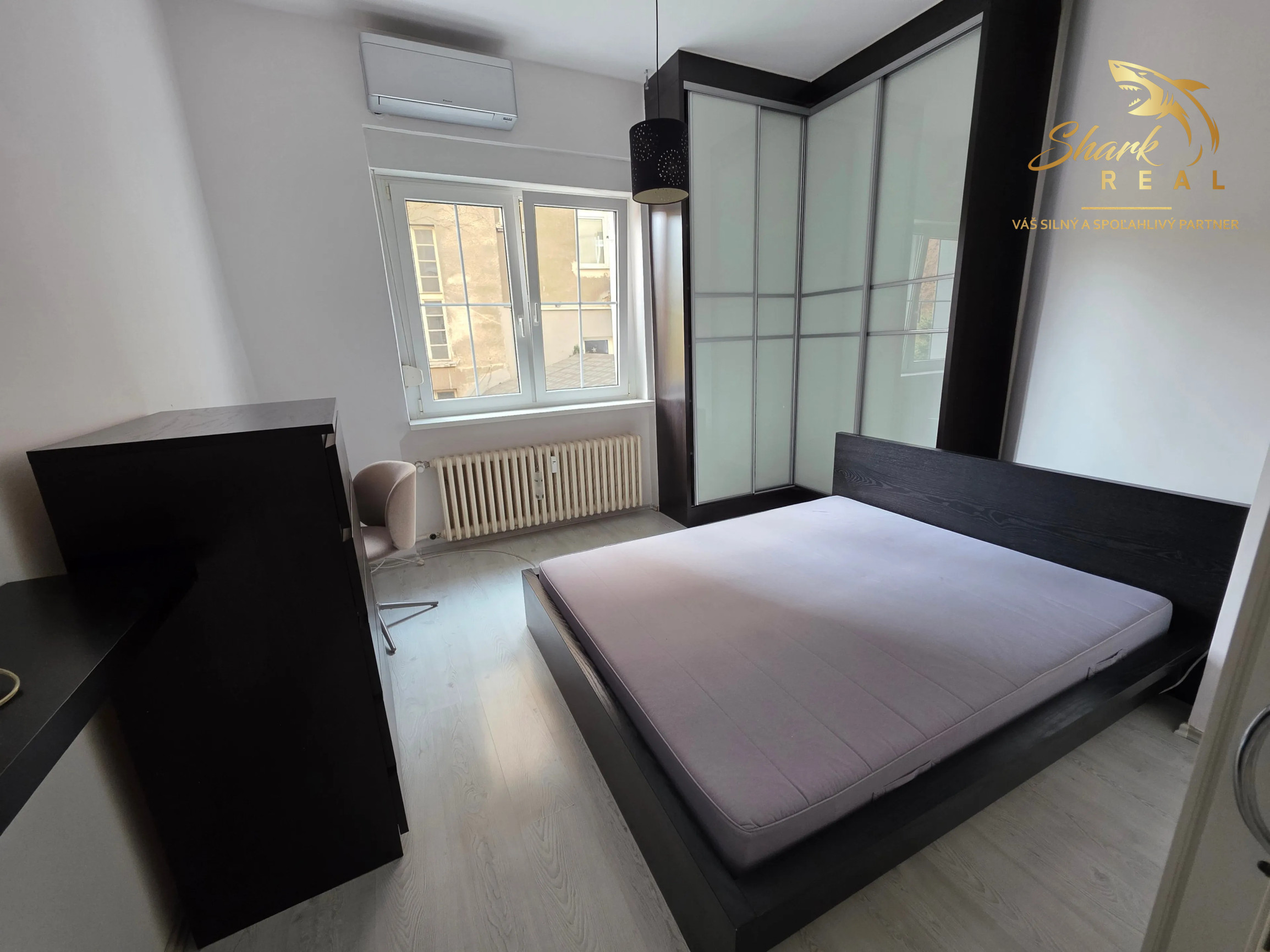 SHARK REAL vám ponúka prenájom 1-izb. byt s terasou v centre