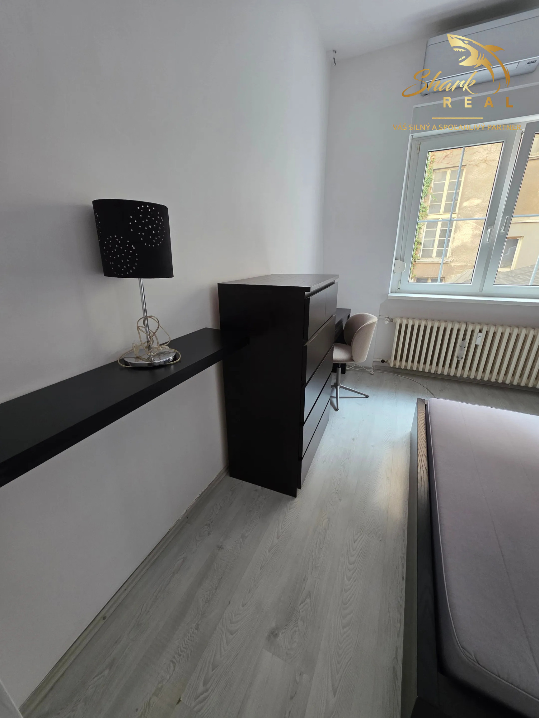 SHARK REAL vám ponúka prenájom 1-izb. byt s terasou v centre