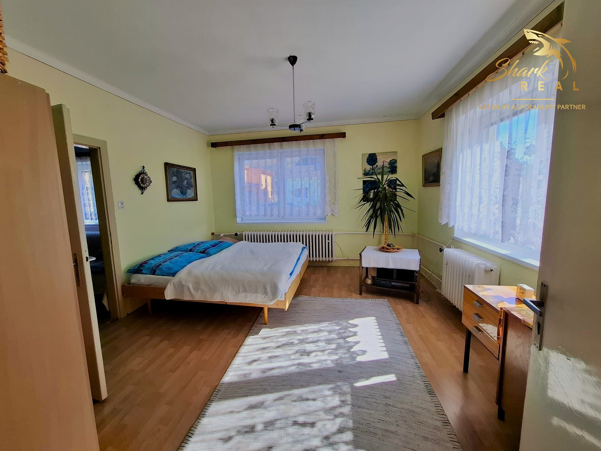 TOP PONUKA! Rodinný dom s letnou kuchyňou a slnečnou záhradou
