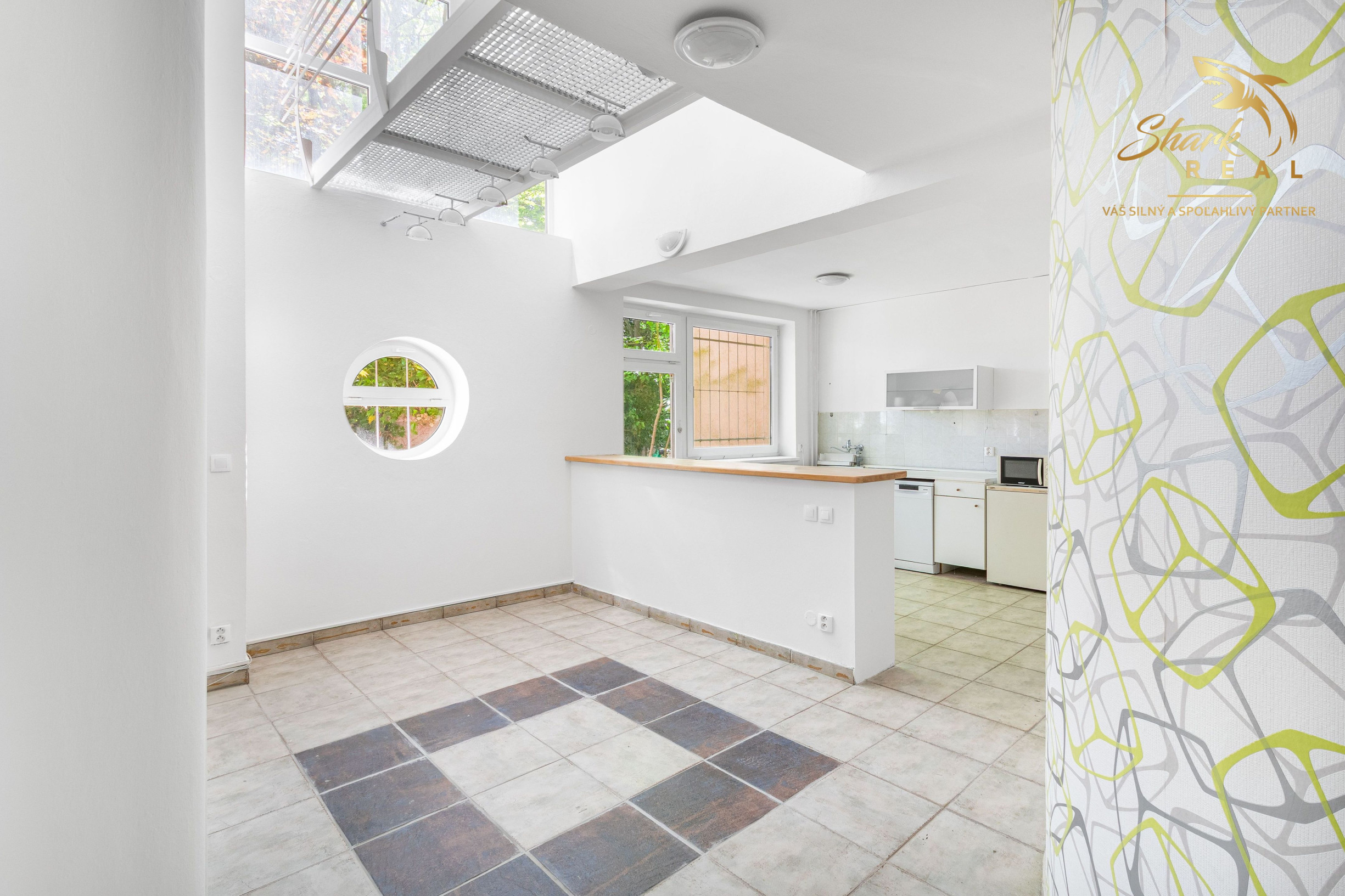 334 m² nezariadených možností | Garáž, 6 izieb, terasa | Staré Mesto, Bratislava
