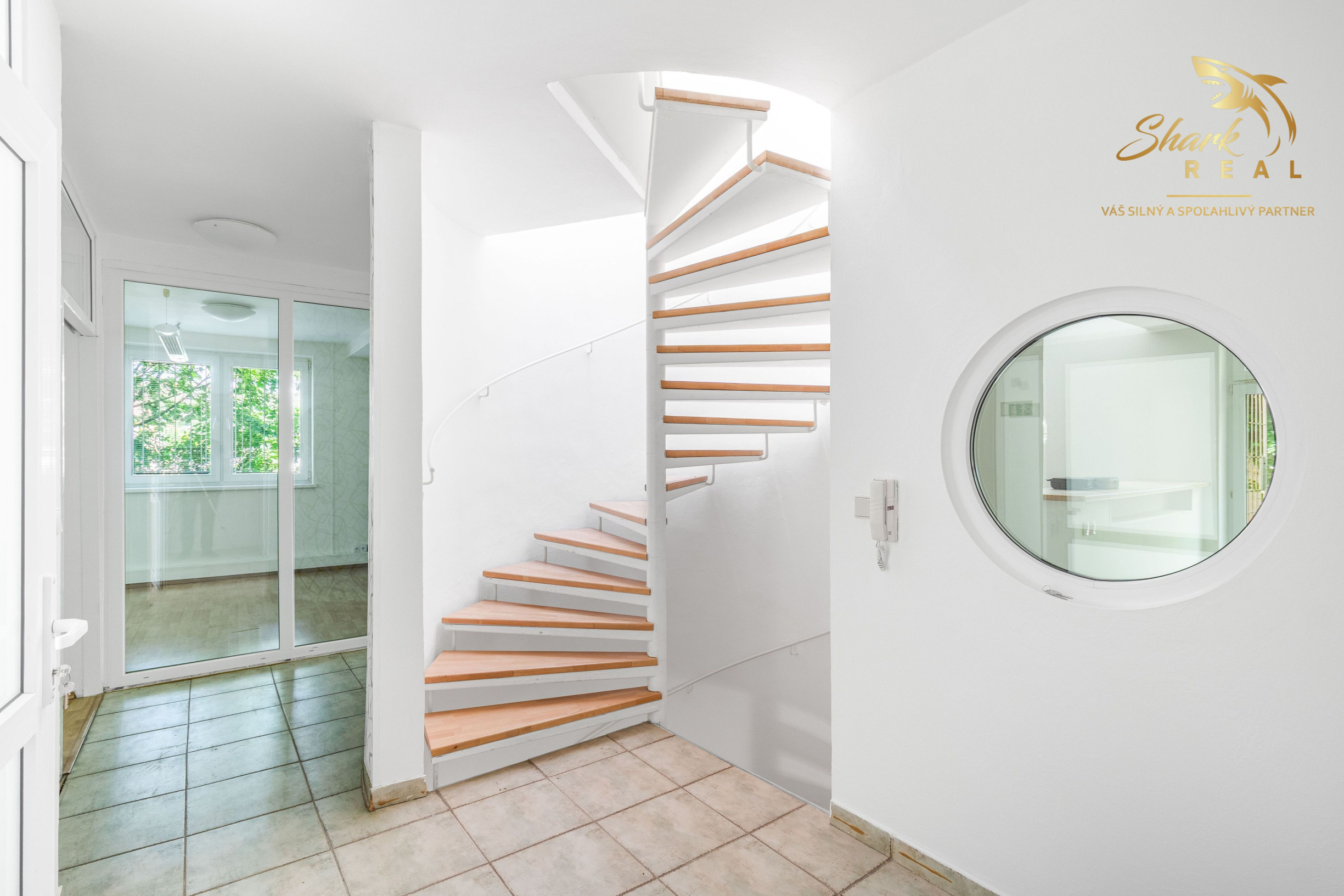 334 m² nezariadených možností | Garáž, 6 izieb, terasa | Staré Mesto, Bratislava