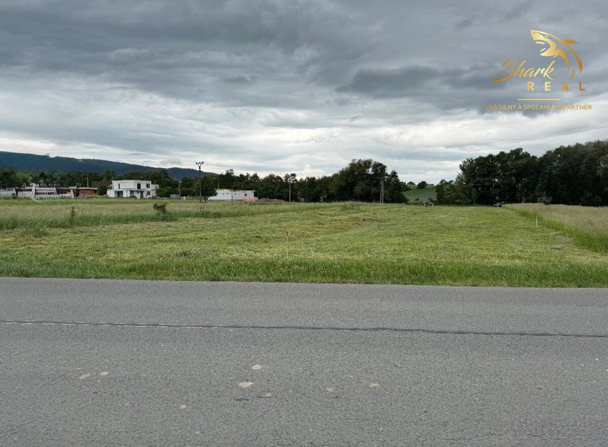     Výnimočný stavebný pozemok s panoramatickými výhľadmi