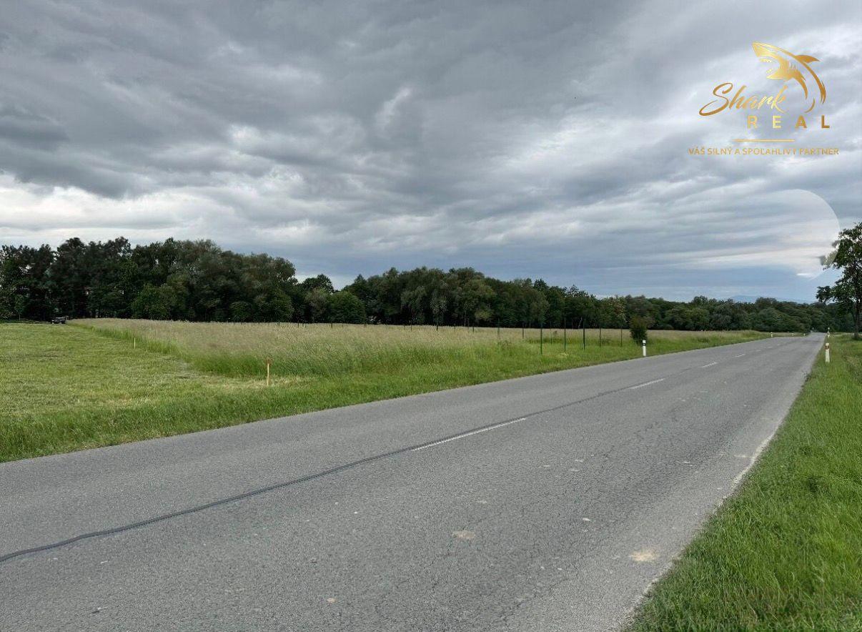     Výnimočný stavebný pozemok s panoramatickými výhľadmi
