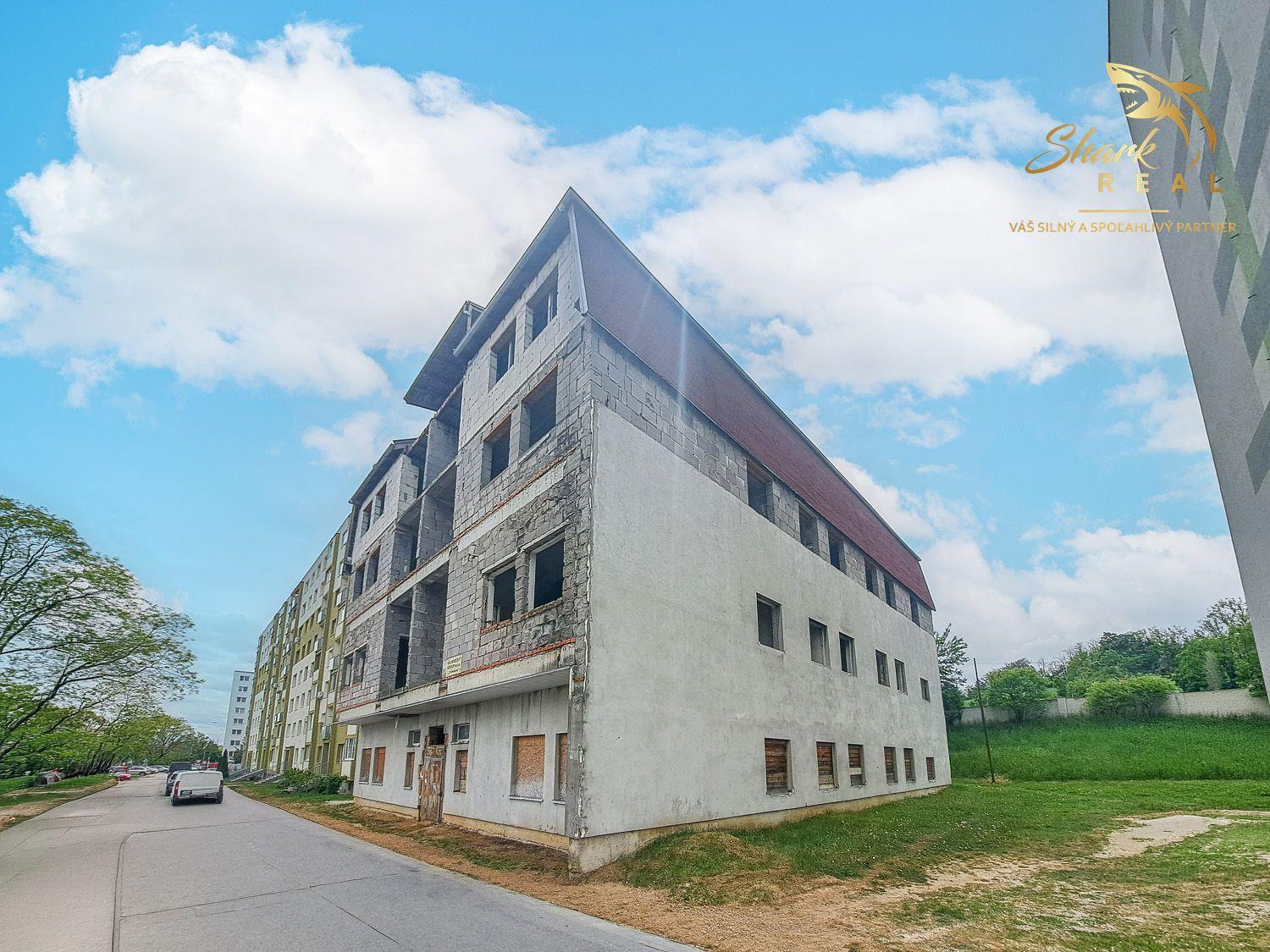 Silný základ pre úspešný developerský projekt v centre Hlohovca.