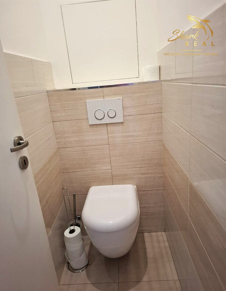 VEĽKÝ 1 izbový byt _ Kadnárova ul. Bratislava