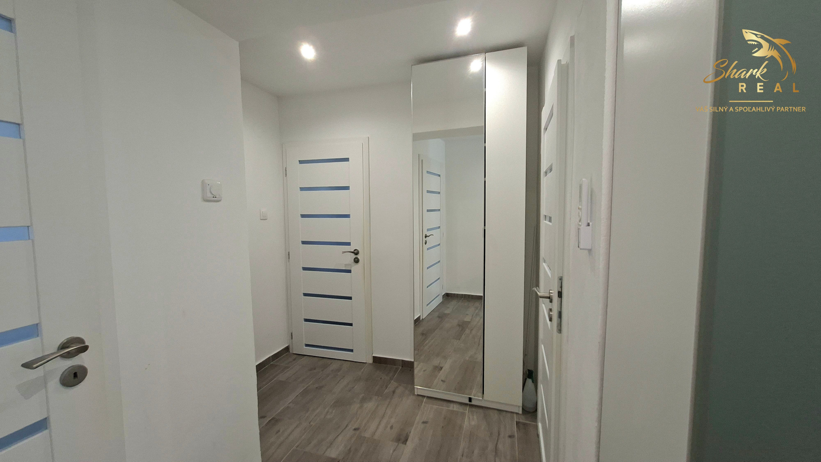 ZNÍŽENÁ CENA! 4 izbový dom po kompletnej rekonštrukcii