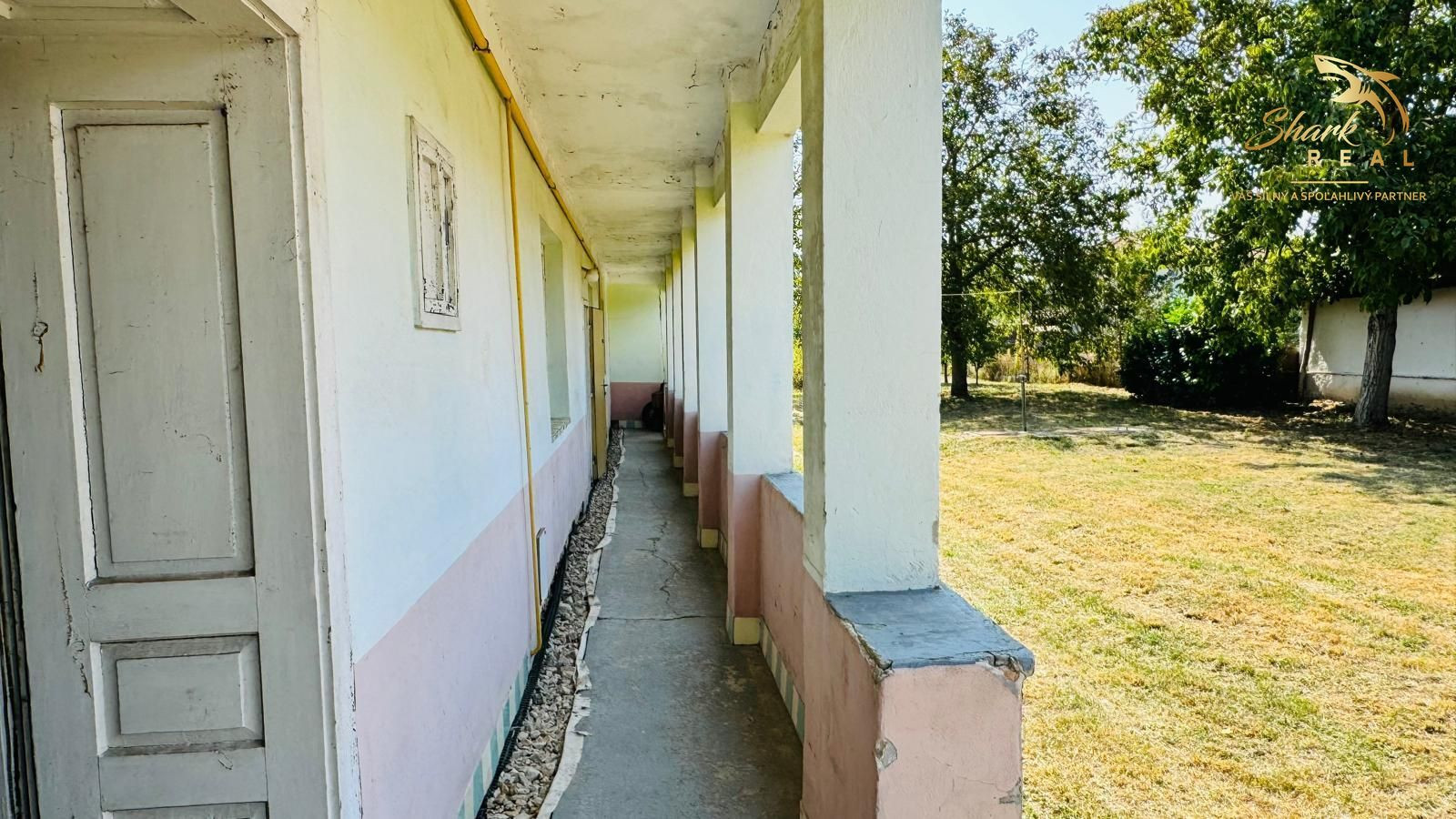 Na predaj 4-izbový vidiecky dom v obci Branč