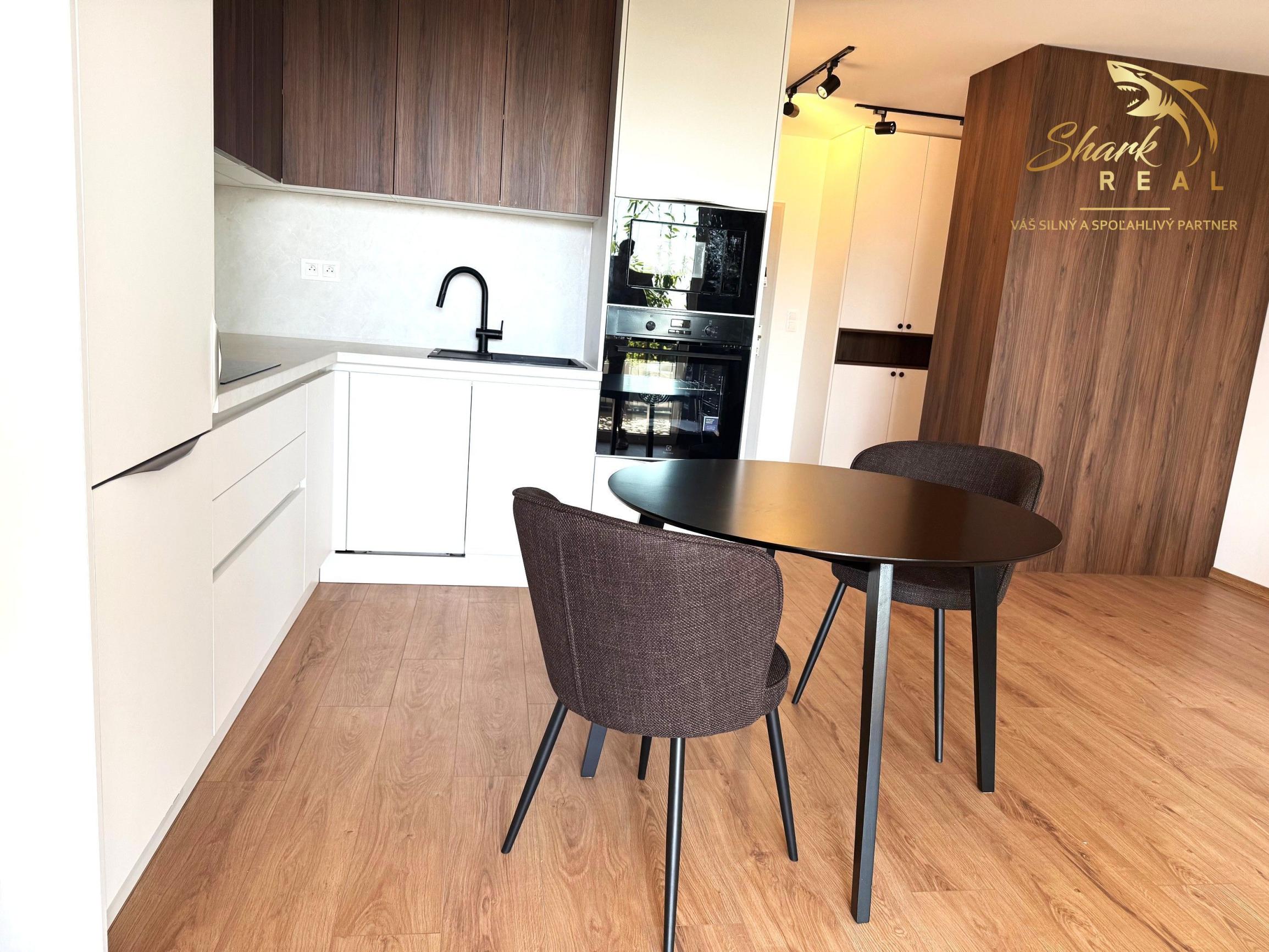 46 m2 _ NOVÝ _ 1i byt _ Parkovanie v cene