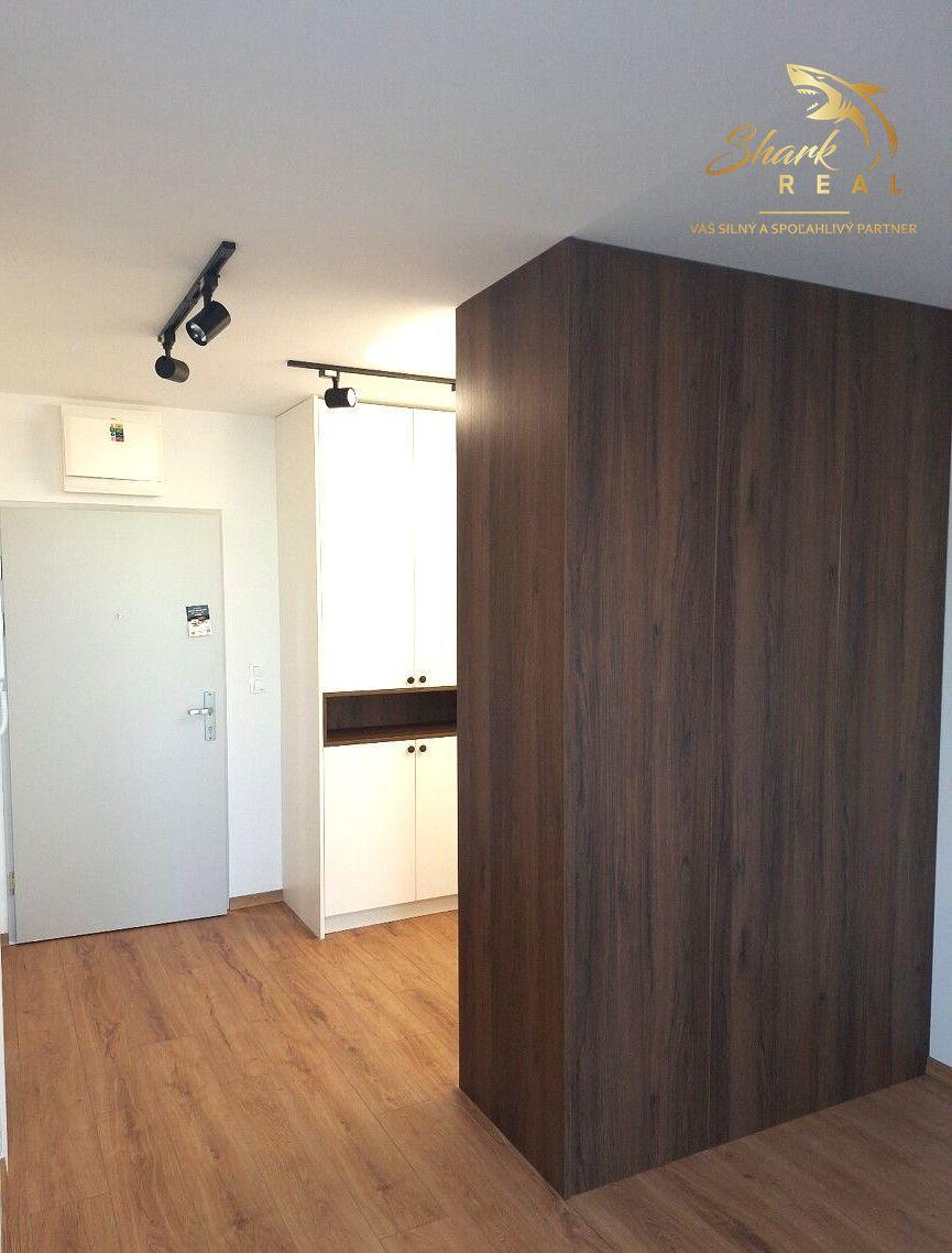 46 m2 _ NOVÝ _ 1i byt _ Parkovanie v cene