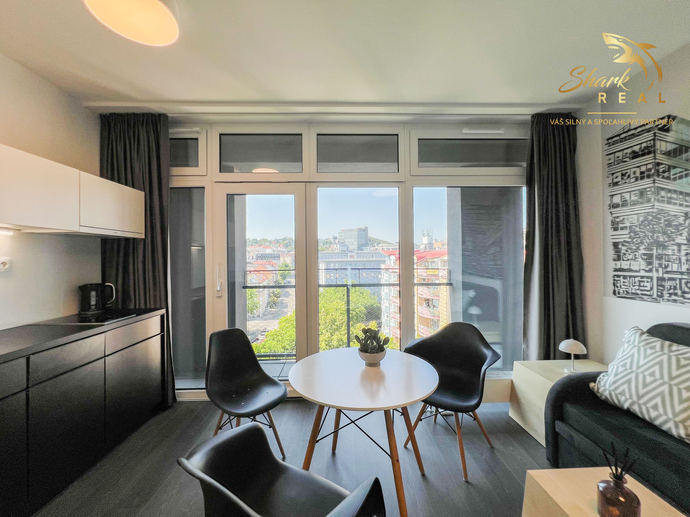 Terasa s výhľadom na celé mesto, všetko na skok | 2i, 47 m² | 7. posch. | Centrum Bratislavy