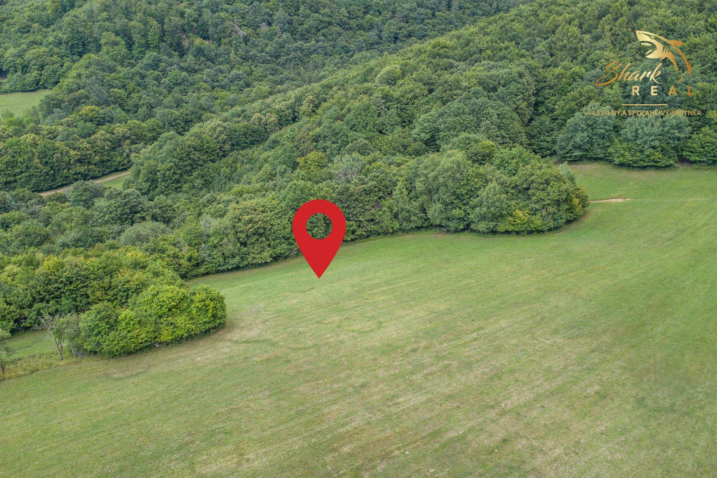 Únik do prírody len pár minút od Trenčína - pozemok 3 780 m²