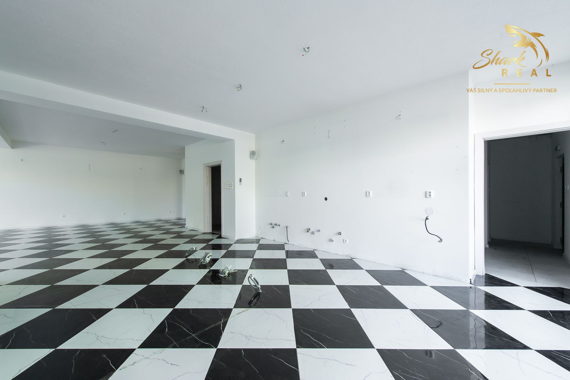 Moderný komerčný priestor v centre Stropkova vo výmere 150 m2
