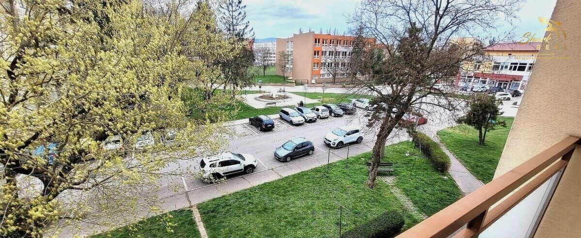 2 izbový byt -  kúsok od centra, s loggiou/balkónom ( + MOŽNÁ DOHODA NA CENE !!! )