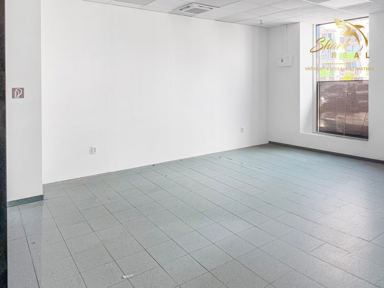 PRENÁJOM – Obchodný priestor 49,5 m² v nákupnom centre Dubrawa
