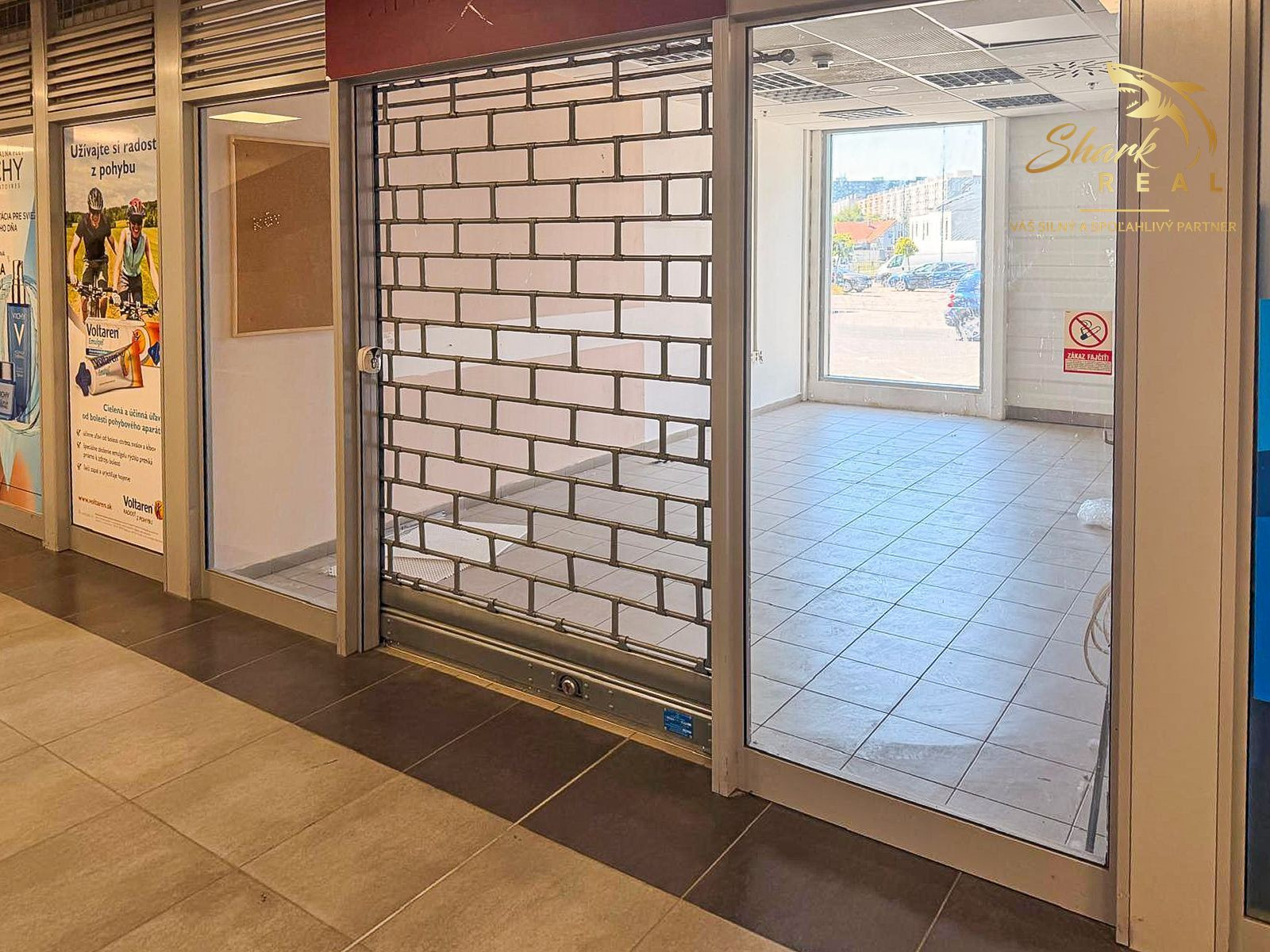 PRENÁJOM – Obchodný priestor 21,66 m² v nákupnom centre Glavica
