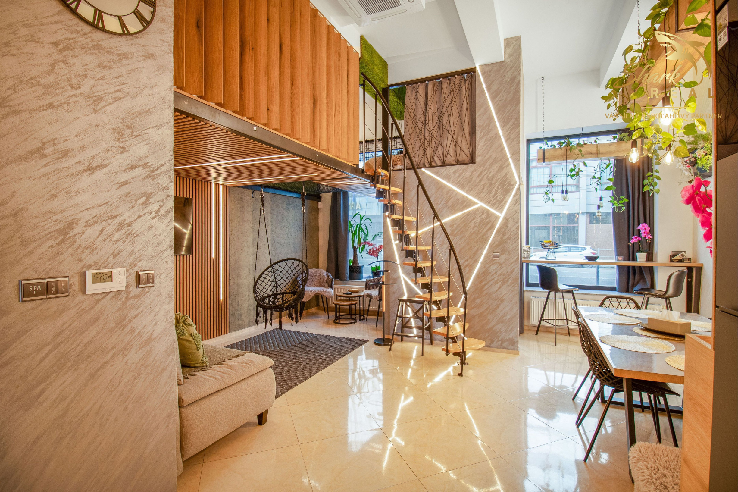 Zabehnuté AirBnb, wellness, alebo prevádzka | Unikátny priestor v centre Bratislavy | Dostupný Ihneď