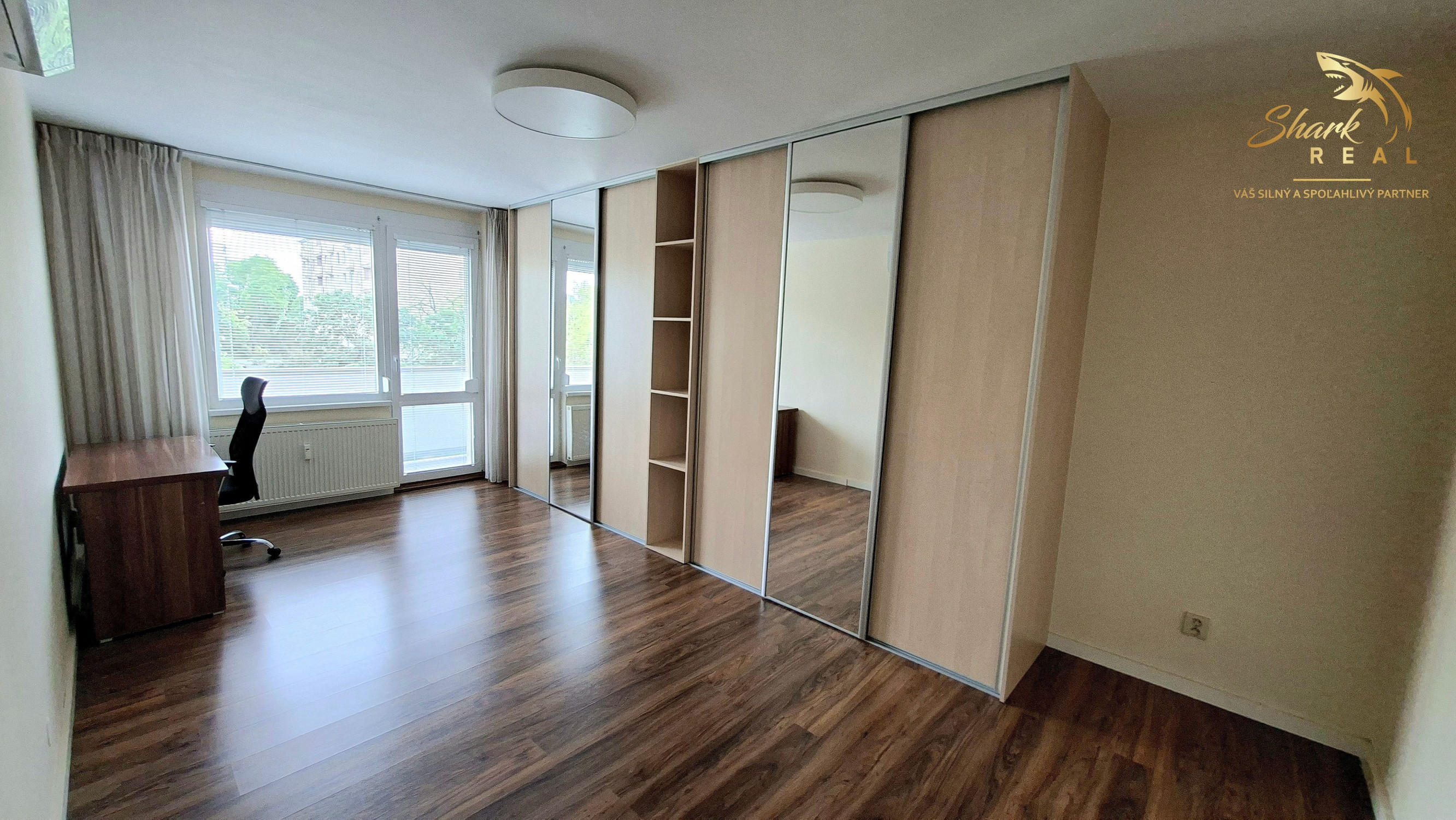REZERVOVANÉ! Na predaj 3 izbový byt - KOMPLETNÁ REKONŠTRUKCIA