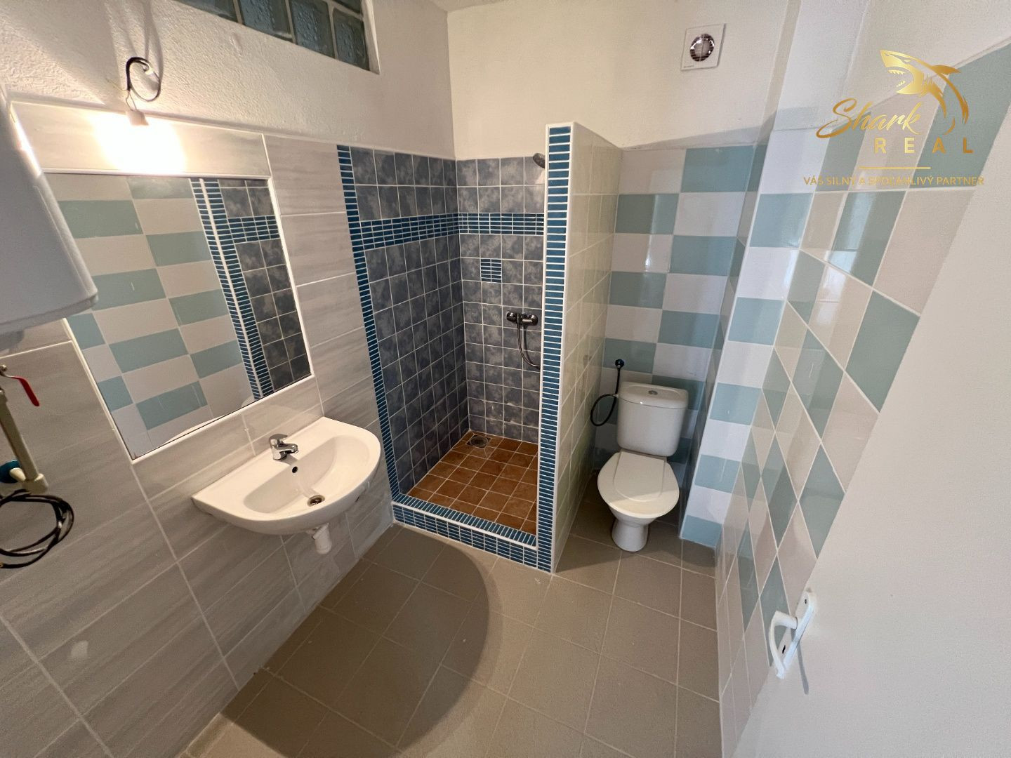Rodinný dom po rekonštrukcií obec Čata / Levice