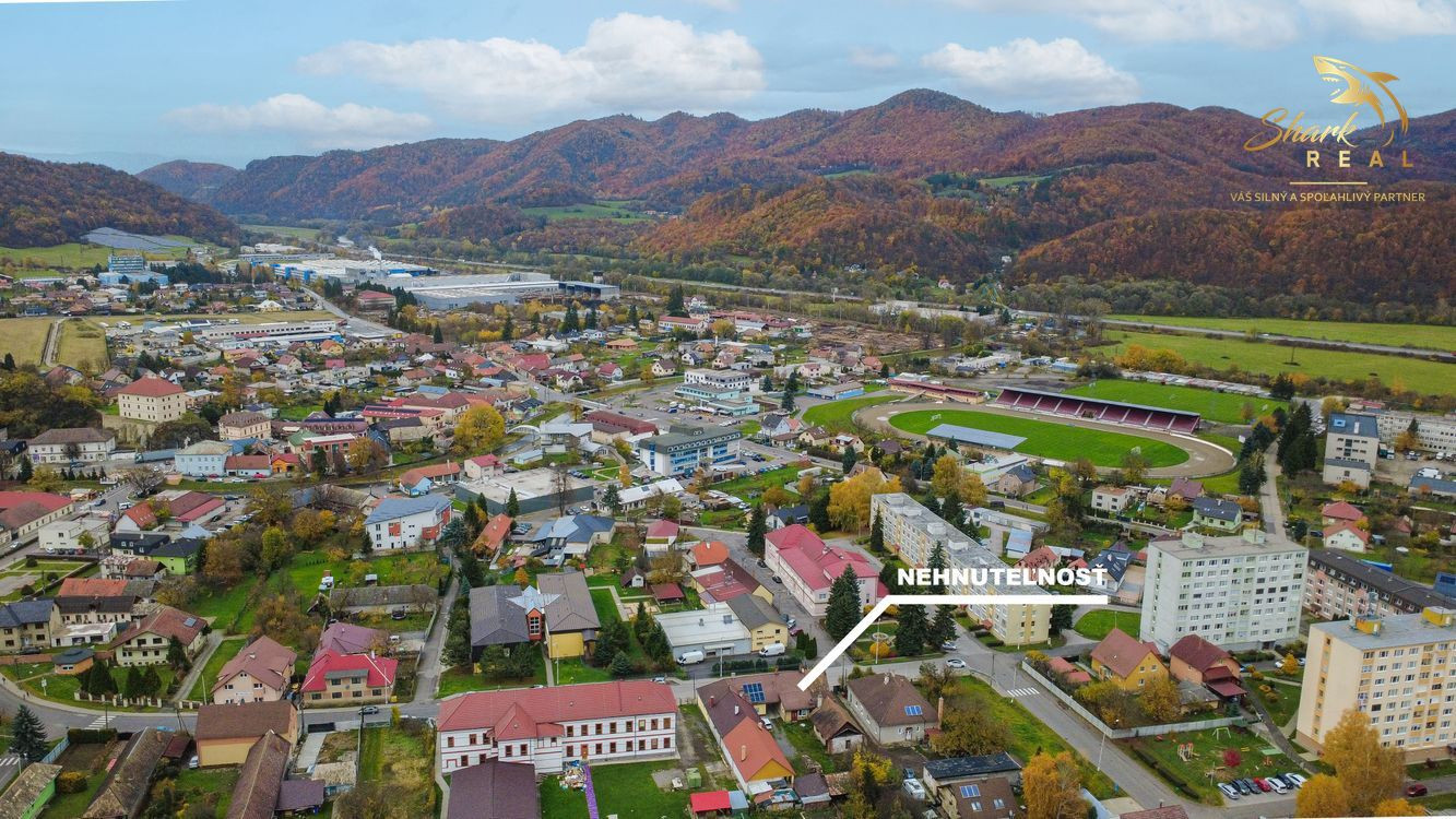 Dom v centre Žarnovice – ideálny aj na podnikateľské účely