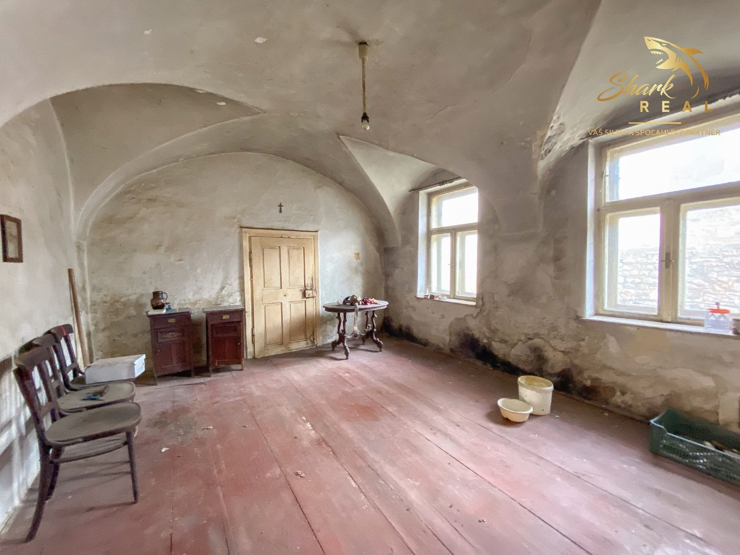 Znížená cena - Jedinečná príležitosť - Historický vinársky dom v samotnom srdci Pezinka
