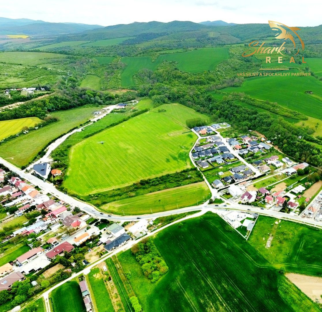 Krásny stavebný pozemok 4781m2 aj  pre developerov
