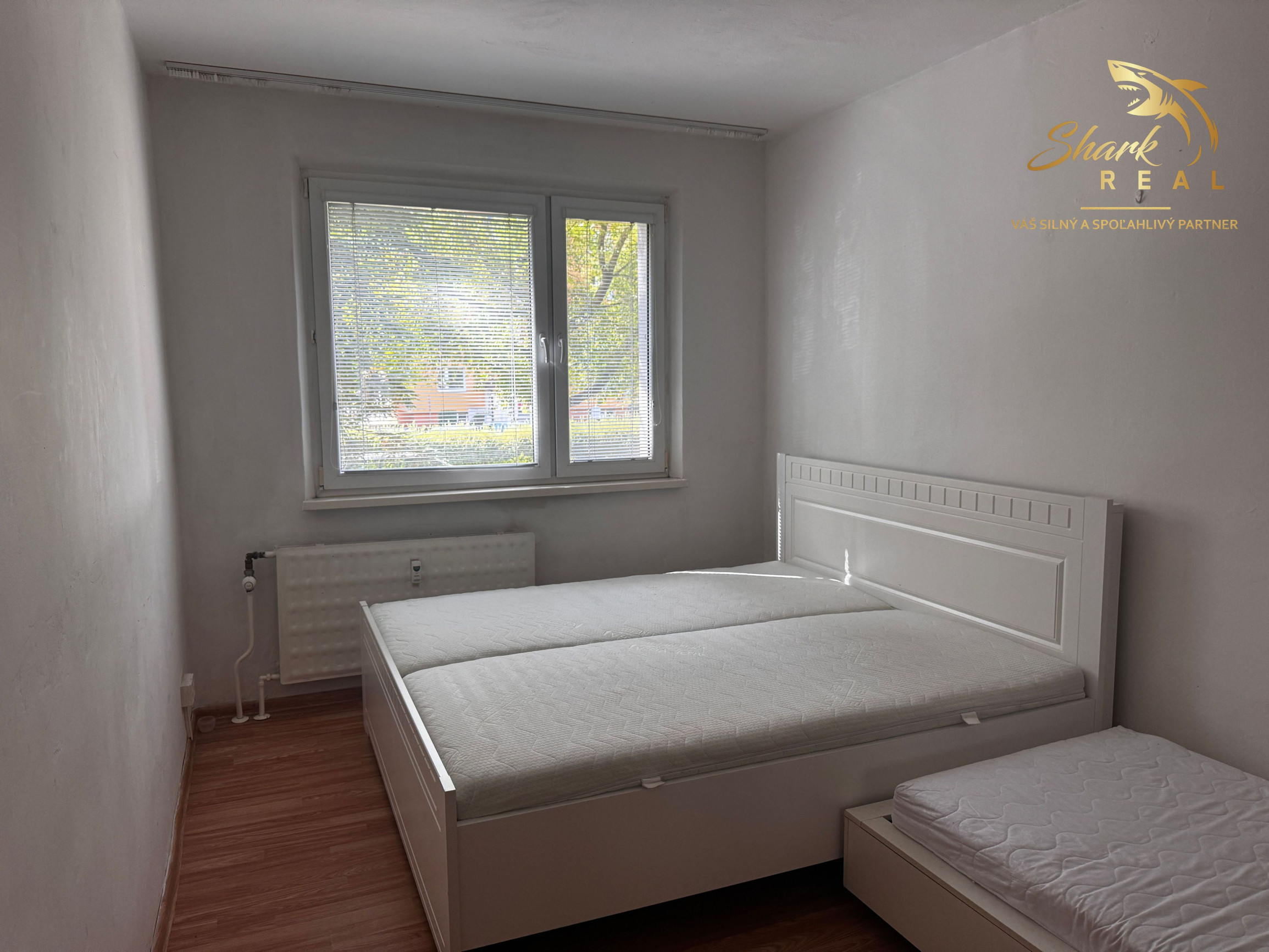  Priestranný 2-izbový byt na prenájom | 57 m² | Sekčov – Karpatská ulica
