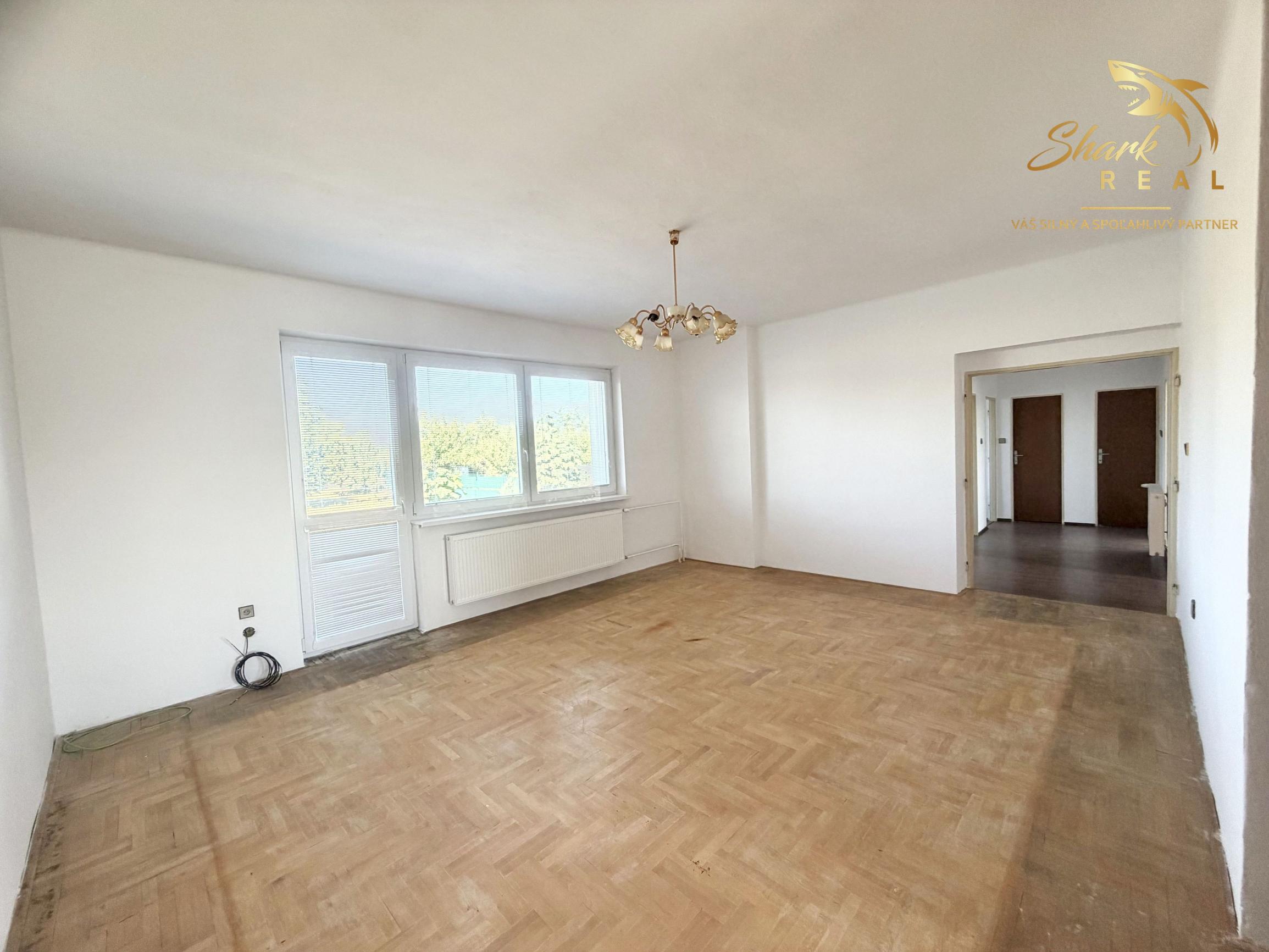 TOP PONUKA - 4 izbový udržiavaný rodinný dom 