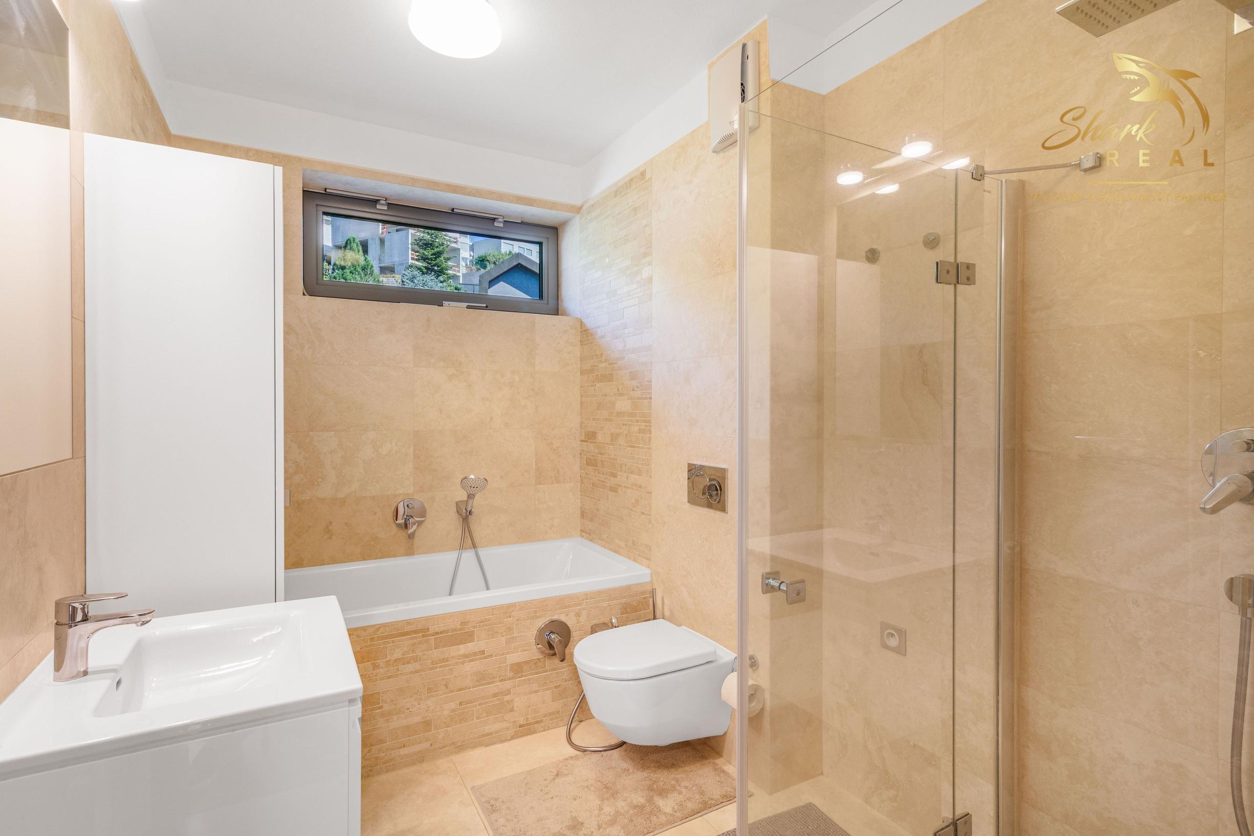 Panoráma Dunaja a Rakúska | 4i, 125 m² + terasy | Hradný kopec | Staré Mesto