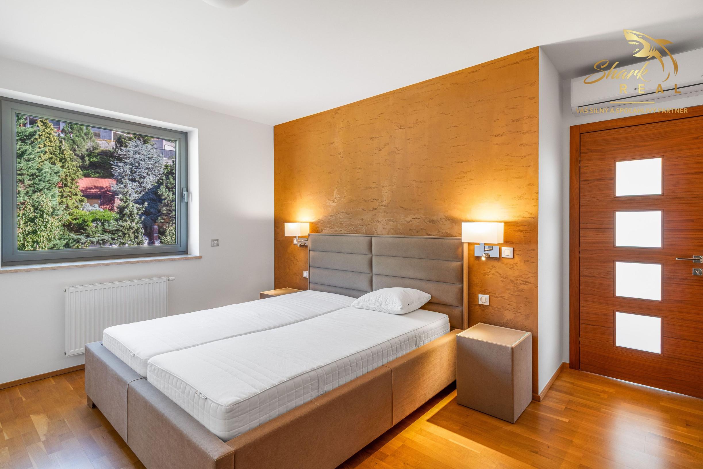 Panoráma Dunaja a Rakúska | 4i, 125 m² + terasy | Hradný kopec | Staré Mesto