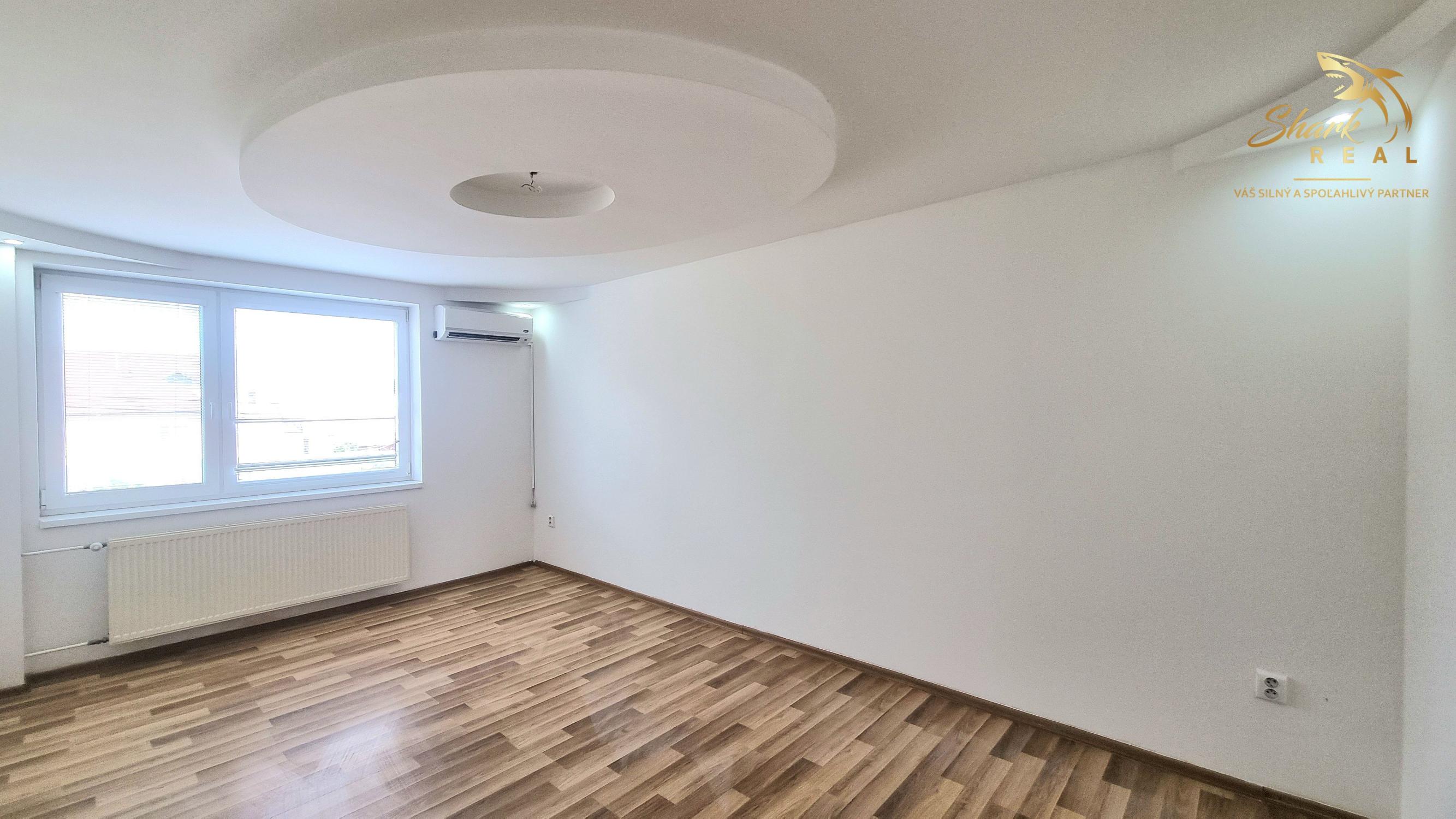 4-IZBOVÝ BYT PO KOMPLETNEJ REKONŠTRUKCII S GARÁŽOU A ZÁHRADKOU V OBCI HRAŇ