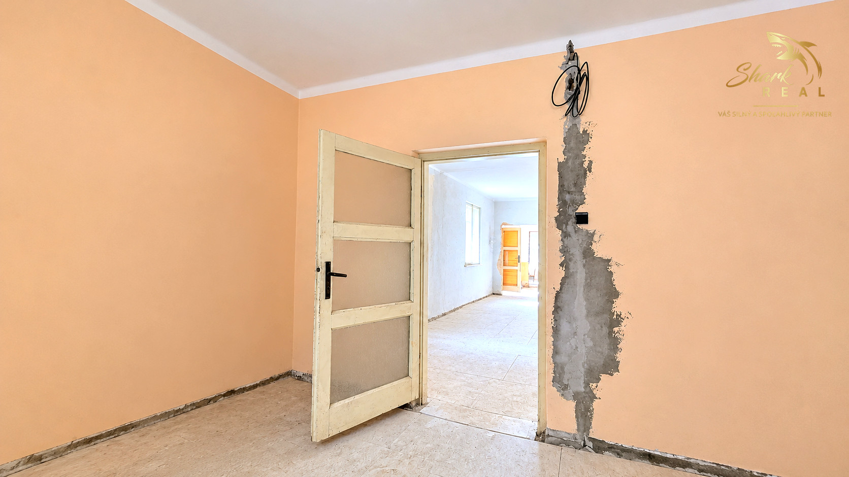 3-izbový tehlový dom s projektom a veľkým pozemkom (17,2 ára) | Veľké Ozorovce