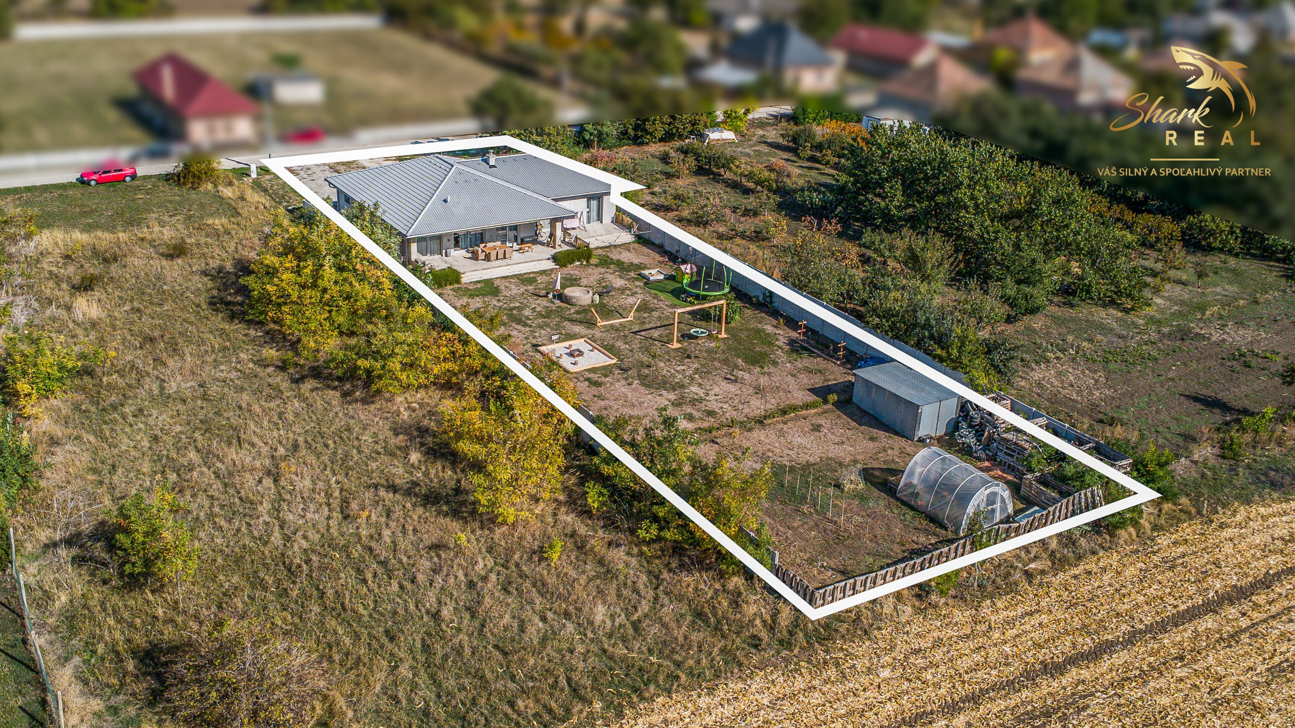 NOVÁ CENA : Novostavba rodinného bungalovu s veľkorysým pozemkom a prémiovým štandardom - Šurany