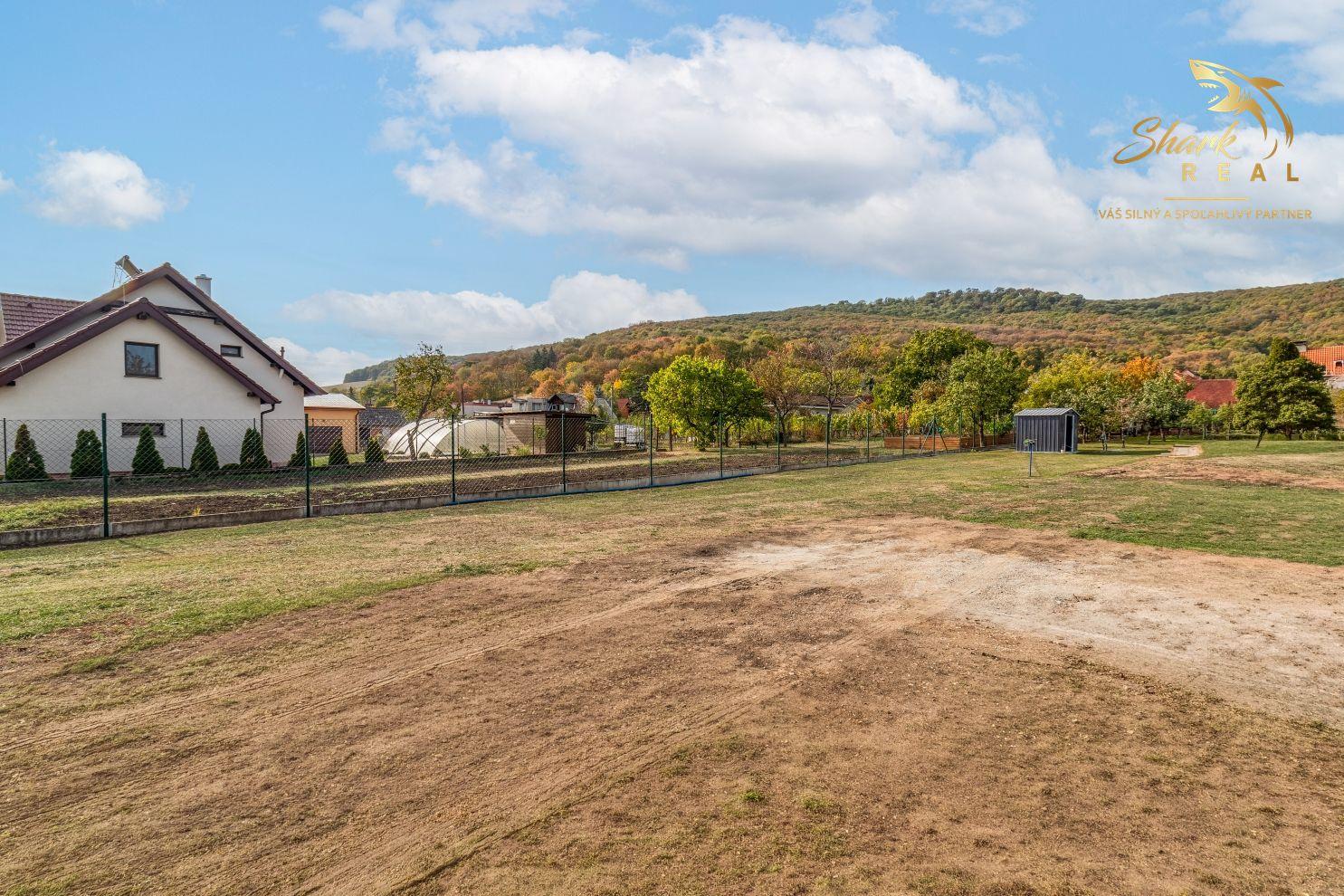 VÁŠ BUDÚCI DOMOV POD MALÝMI KARPATMI | STAVEBNÝ POZEMOK 654 m², SMOLENICE