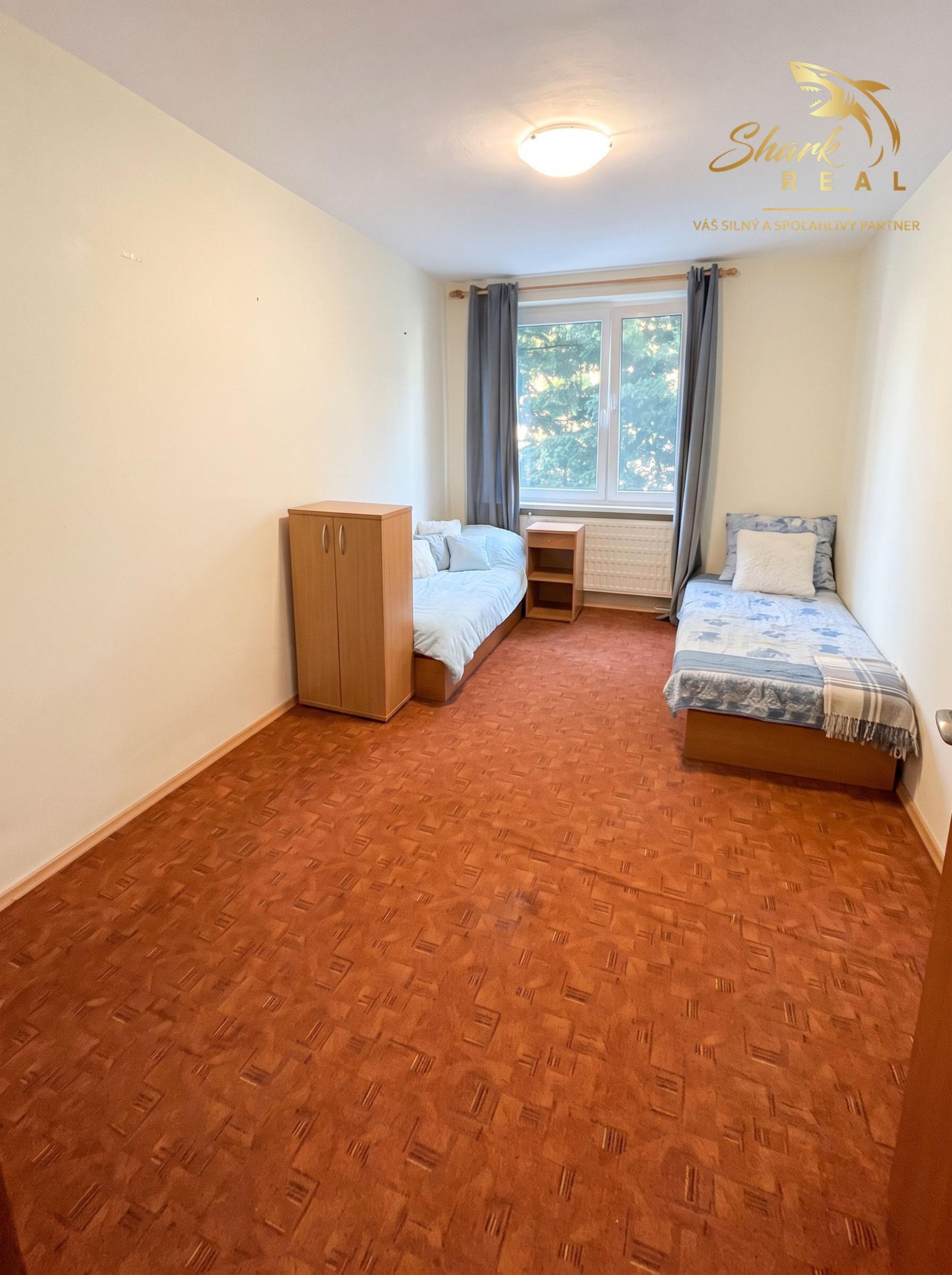 Ponuka predaja: Priestranný 4-izbový byt s loggiou (84 m²), Martin – Košúty