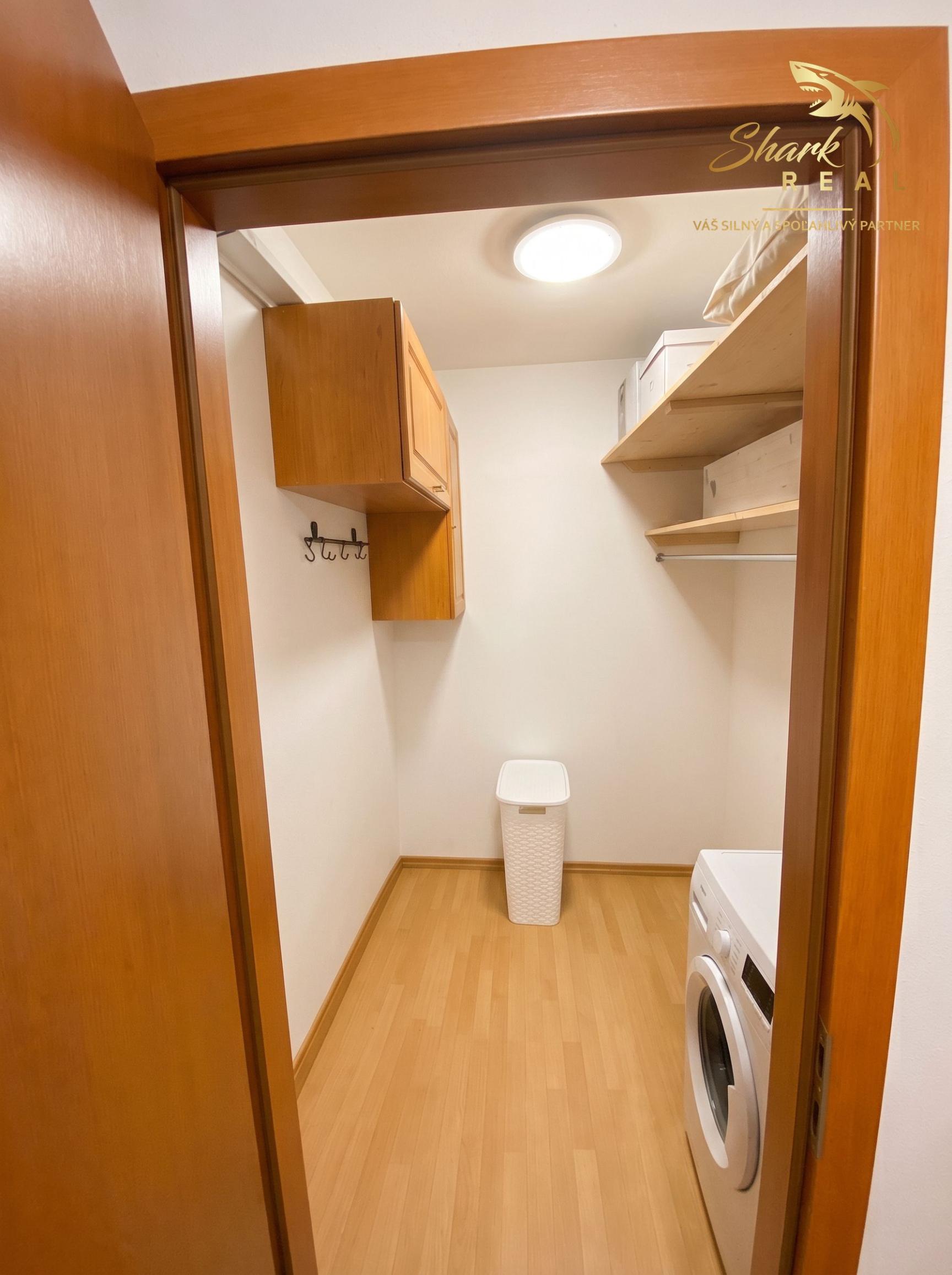 Ponuka predaja: Priestranný 4-izbový byt s loggiou (84 m²), Martin – Košúty