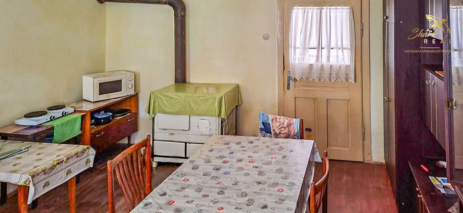 Rodinný dom s pozemkom v pokojnom prostredí obce | Lančár