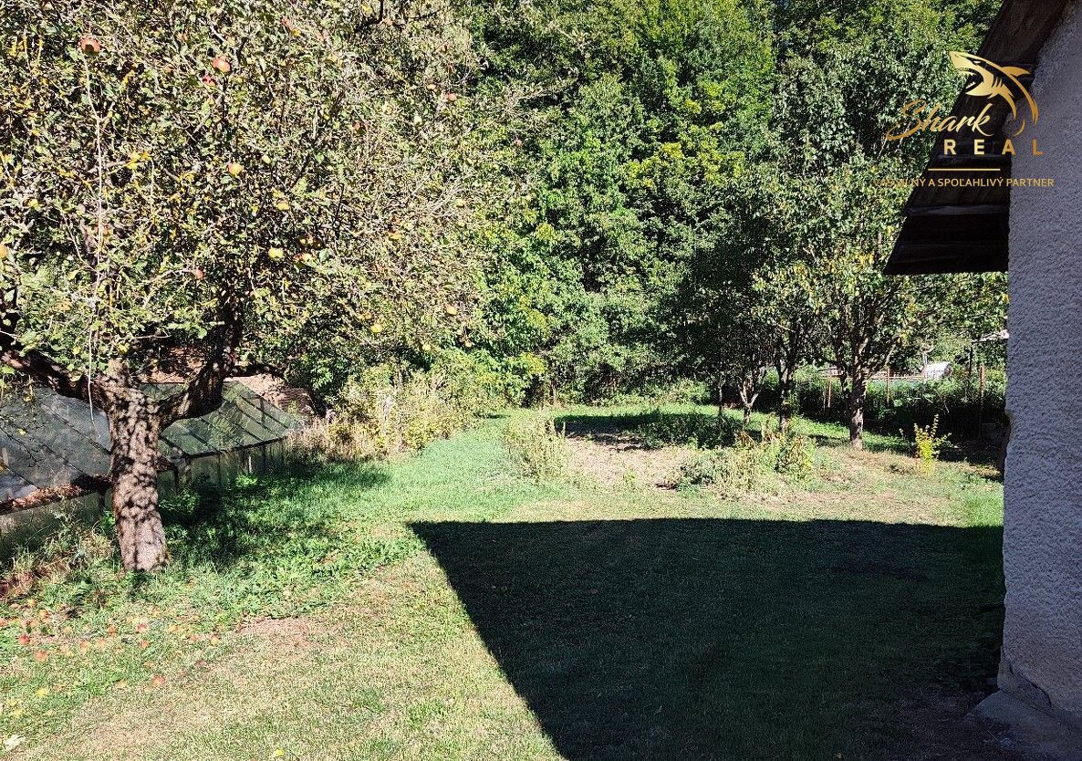 Na predaj dom v Novej Bošáci s rovinatým pozemkom 