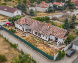 Rodinný dom s potenciálom 2 bytových jednotiek alebo podnikania s bývaním| Vinohrady nad Váhom