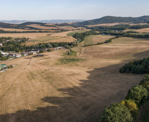 KÚSOK SLOVENSKA PRE VÁŠ FARMÁRSKY SEN – 27 HA, PODKYLAVA