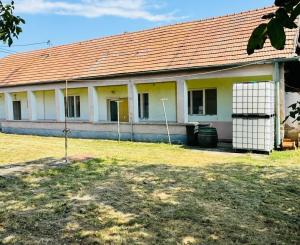 Na predaj 4-izbový vidiecky dom v obci Branč s možnou dohodou na cene