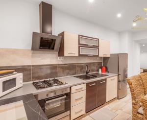 NA PREDAJ - Exkluzívne - Reštaurácia s terasou, barom a apartmánom.