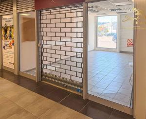 PRENÁJOM – Obchodný priestor 21,66 m² v nákupnom centre Glavica