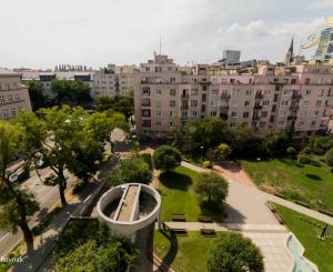 Súkromie uprostred mesta, garáž tam, kde iní parkujú na ulici | Námestie M. Benku