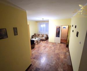 Na predaj 5-izbový rodinný dom v Dvorníkoch