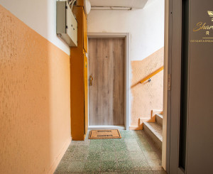 Svetlý dizajnový byt s nadštandardným zariadením - Javorová, Piešťany